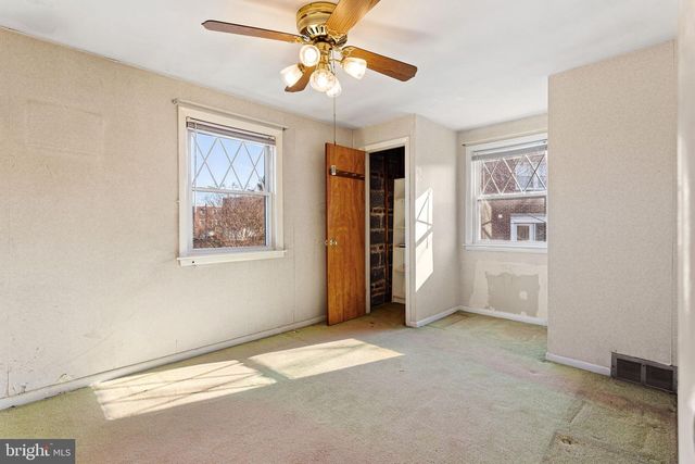 544 FAIRWAY TER, Philadelphia, PA 19128