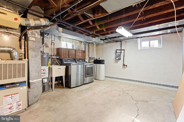 544 FAIRWAY TER, Philadelphia, PA 19128