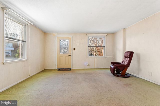 544 FAIRWAY TER, Philadelphia, PA 19128