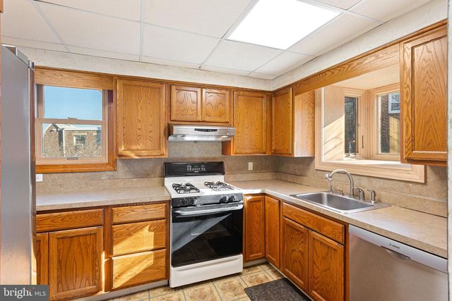 544 FAIRWAY TER, Philadelphia, PA 19128