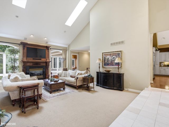 8804 Tournament Drive, Washington Twp, MI 48094
