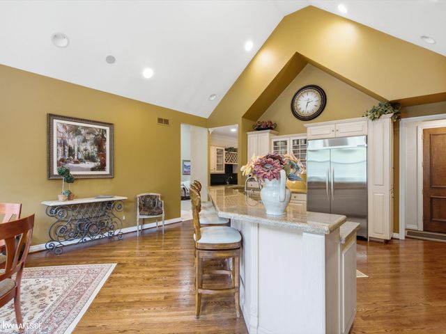 8804 Tournament Drive, Washington Twp, MI 48094