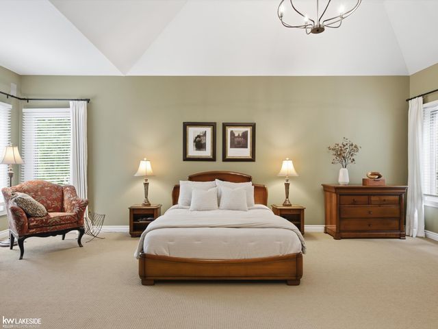 8804 Tournament Drive, Washington Twp, MI 48094