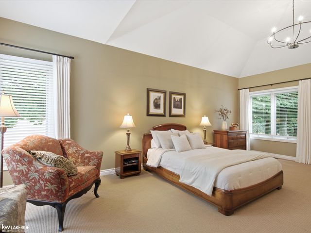 8804 Tournament Drive, Washington Twp, MI 48094