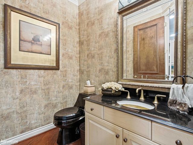 8804 Tournament Drive, Washington Twp, MI 48094