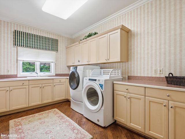8804 Tournament Drive, Washington Twp, MI 48094