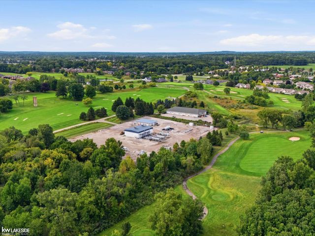 8804 Tournament Drive, Washington Twp, MI 48094