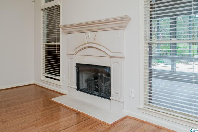 5212 CREEKSIDE LOOP, Hoover, AL 35244