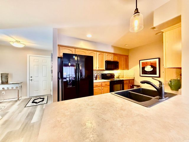 1919 Greyson Drive, Auburn, IN 46706