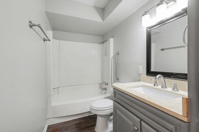 1321 N 7th Street, Conroe, TX 77301