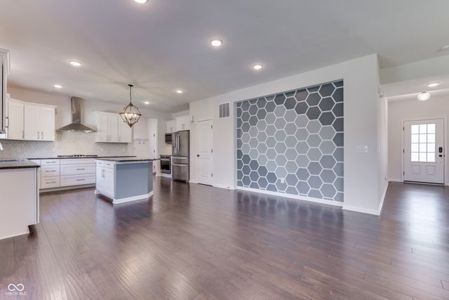 7635 Shady Trails Drive, Indianapolis, IN 46259