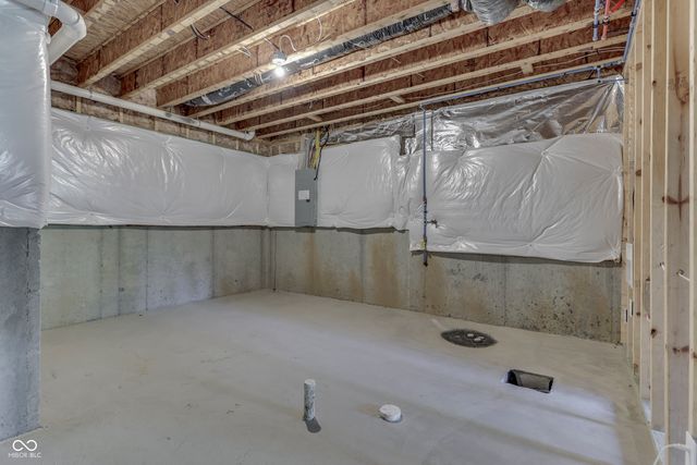 7635 Shady Trails Drive, Indianapolis, IN 46259