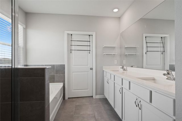 6199 WANDERING WILLOW DRIVE, Wesley Chapel, FL 33545