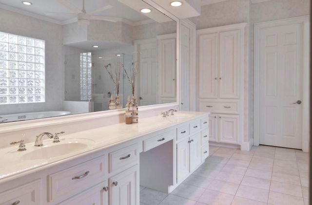 1614 Lake Wilderness Lane, Houston, TX 77345