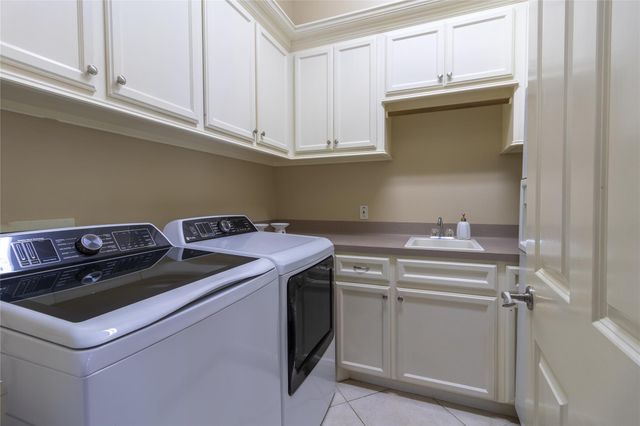1614 Lake Wilderness Lane, Houston, TX 77345