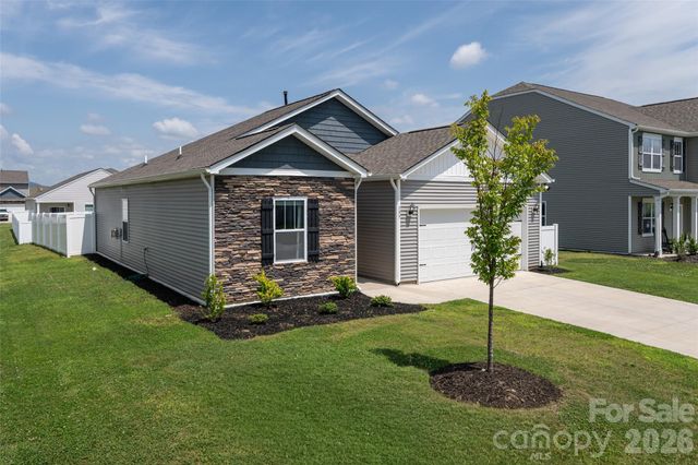 197 Wheatfield Road, Fletcher, NC 28732