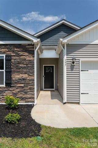 197 Wheatfield Road, Fletcher, NC 28732