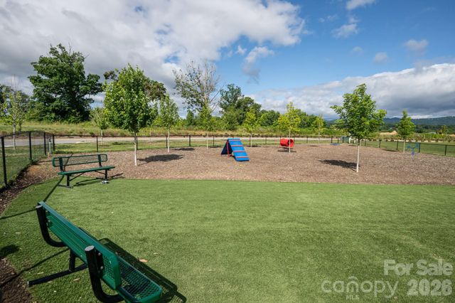 197 Wheatfield Road, Fletcher, NC 28732