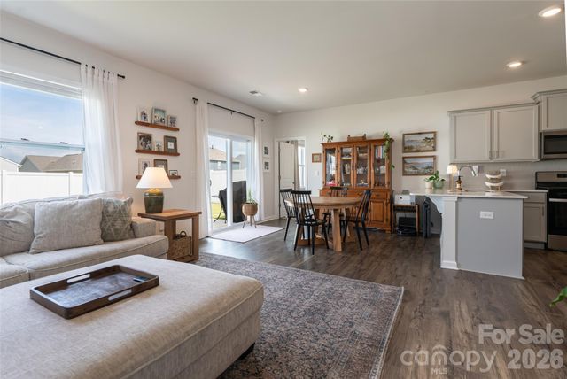 197 Wheatfield Road, Fletcher, NC 28732