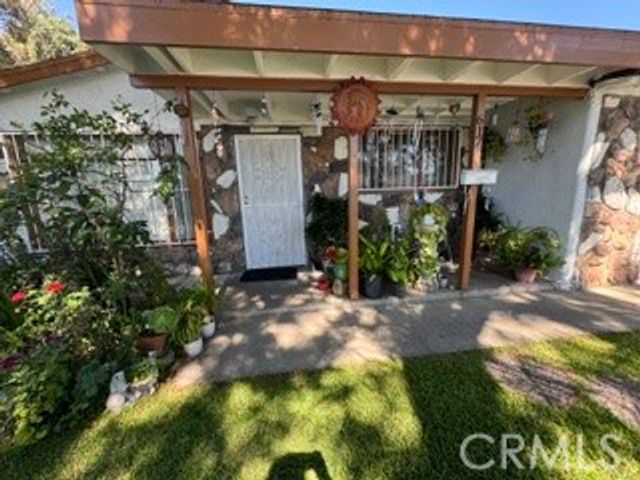 617 S Corwin Court, Santa Ana, CA 92704