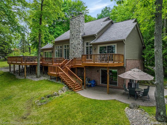 3120 Pond Road, Addison Township, MI 48367