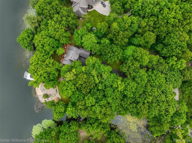 3120 Pond Road, Addison Township, MI 48367