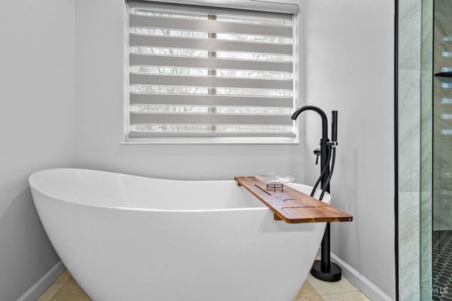 5850 Homecrest Lane, Deerfield Twp., OH 45040