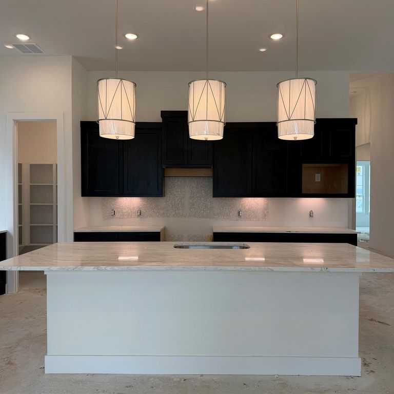 2411 Garden Arbor Lane, Tomball, TX 77375