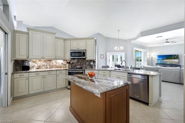 12070 Fairway Isles DR, Fort Myers, FL 33913