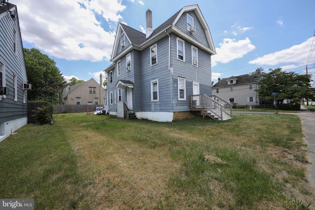 621 CROWN POINT RD, Westville, NJ 08093