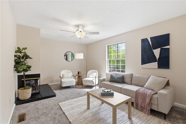 570 Bruton, Richland, PA 15044