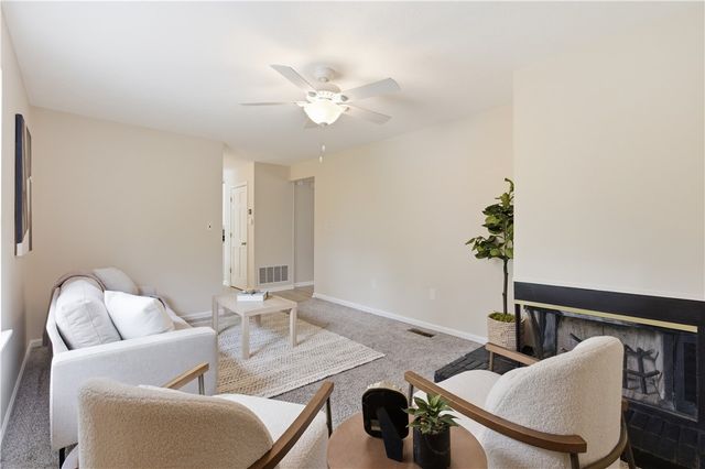 570 Bruton, Richland, PA 15044