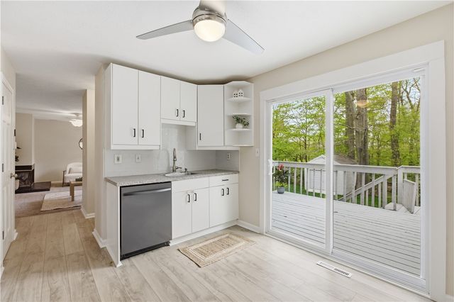 570 Bruton, Richland, PA 15044