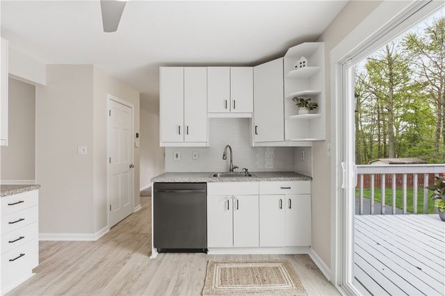 570 Bruton, Richland, PA 15044