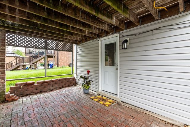570 Bruton, Richland, PA 15044