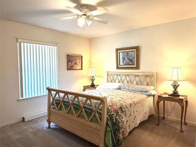 851 Oakridge Drive, Cleveland, TX 77328