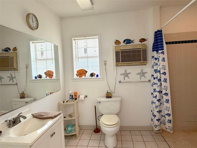 851 Oakridge Drive, Cleveland, TX 77328