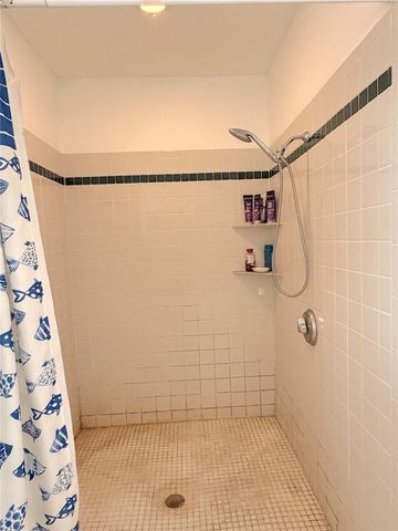 851 Oakridge Drive, Cleveland, TX 77328