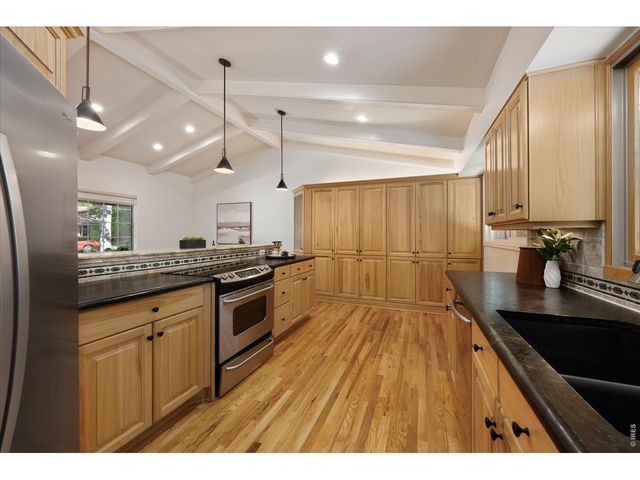 3242 Grovewood Dr, Fort Collins, CO 80525