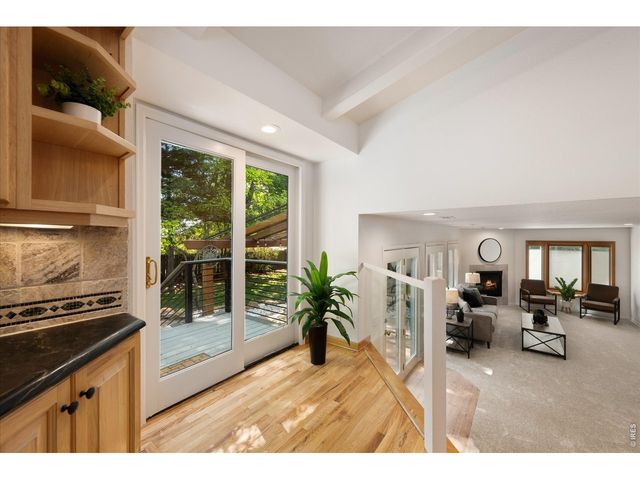 3242 Grovewood Dr, Fort Collins, CO 80525