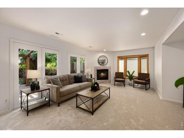 3242 Grovewood Dr, Fort Collins, CO 80525