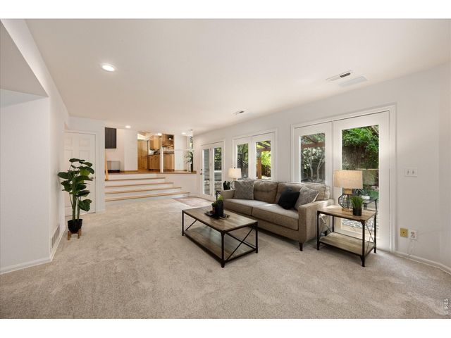 3242 Grovewood Dr, Fort Collins, CO 80525