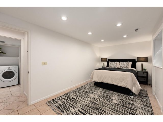 3242 Grovewood Dr, Fort Collins, CO 80525