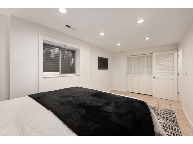 3242 Grovewood Dr, Fort Collins, CO 80525