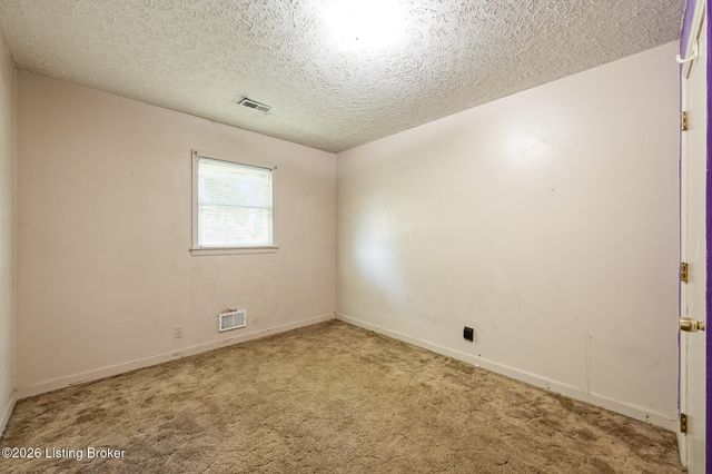 6310 Sheila Rd, Louisville, KY 40219