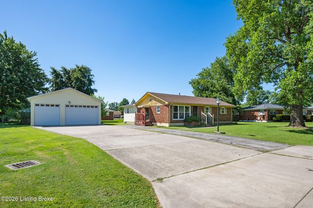 6310 Sheila Rd, Louisville, KY 40219