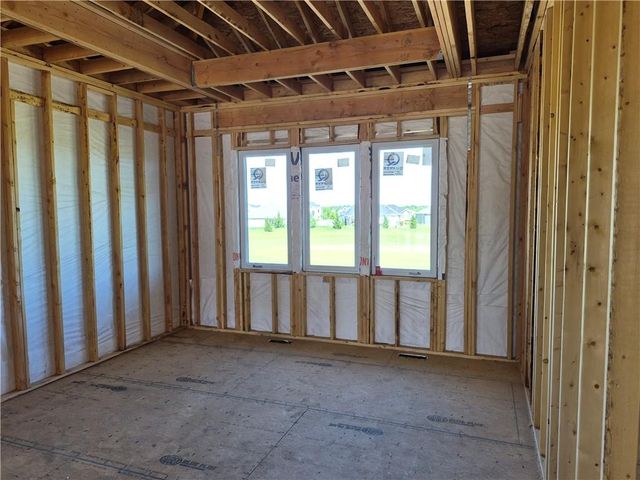 4429 Tee Box Drive, Basehor, KS 66007