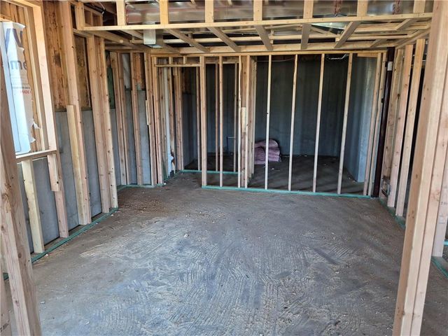 4429 Tee Box Drive, Basehor, KS 66007