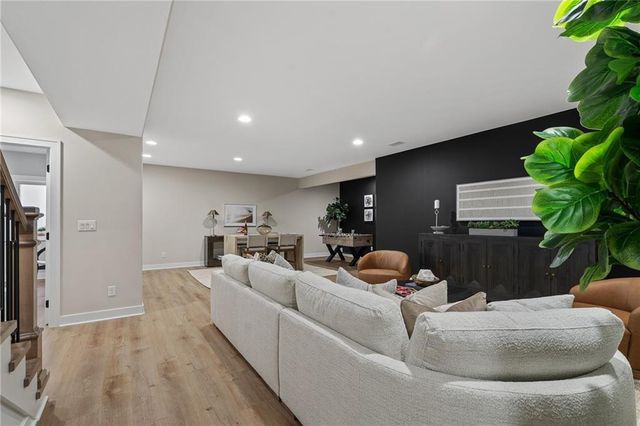 4429 Tee Box Drive, Basehor, KS 66007