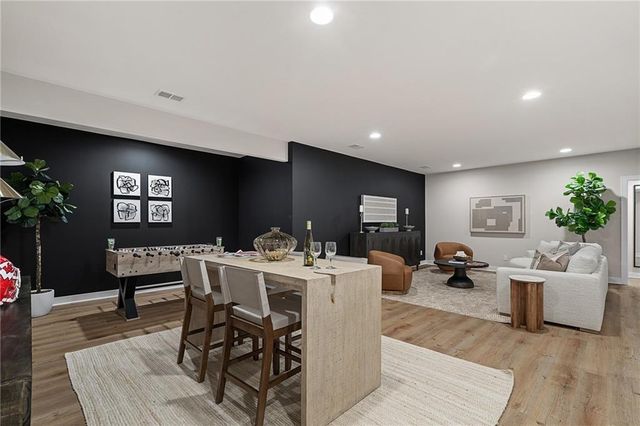 4429 Tee Box Drive, Basehor, KS 66007